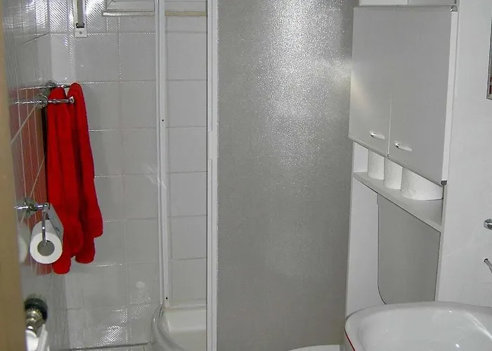 With 1 Bedroom Rheinböllen